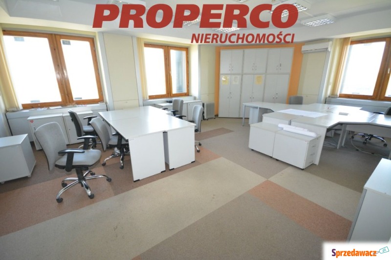 Lokal biurowy: 587m2, centrum, bezpłatny parking - Lokale użytkowe do w... - Kielce