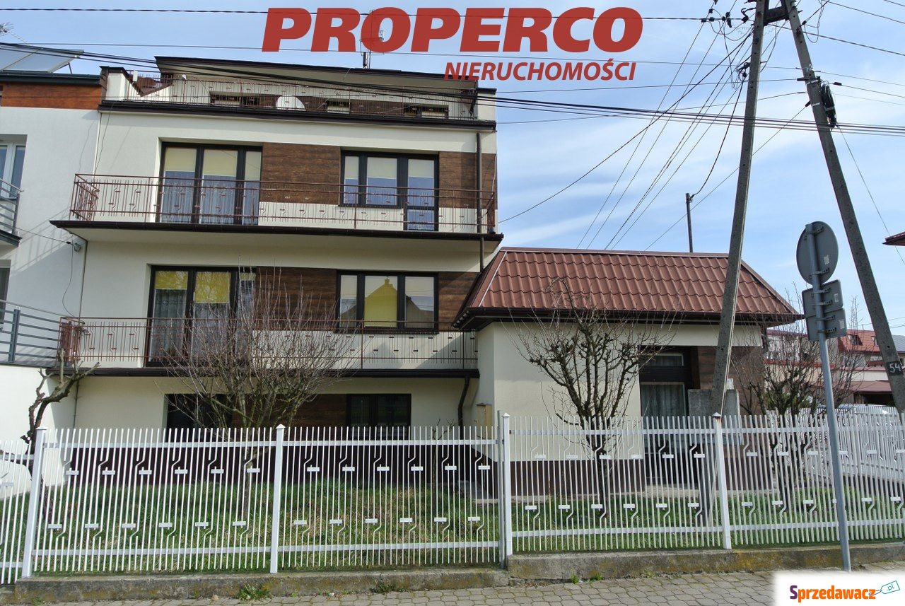 Dom 8 pokoi, 200m2, Busko-Zdrój,...