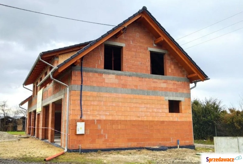 Dom sprzedaż pow. 270 m2, dz. 4,5...