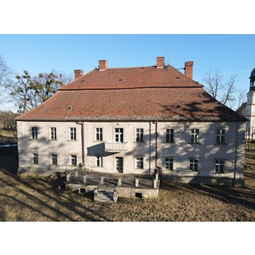 Na wynajem Barokowy Dwór Biskupice, Opolskie.