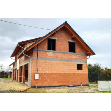 Dom sprzedaż pow. 270 m2, dz. 4,5 ar Dębie
