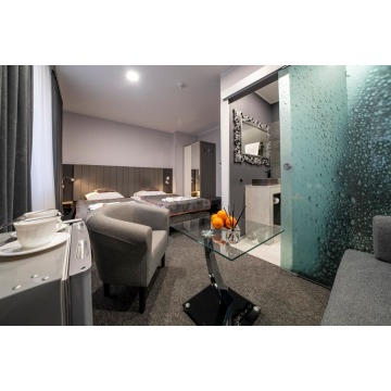 Sprzedam dom Opole - ,  pow.  210 m2,  działka:   1439 m2 - zdjęcie 1