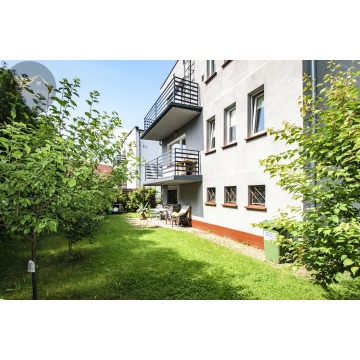 Sprzedam dom Świdnica -  wolnostojący jednopiętrowy,  pow.  163 m2,  działka:   309 m2 - zdjęcie 2