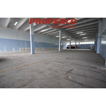 Hala magazynowo-produkcyjna z rampą, 445m2, Kielce
