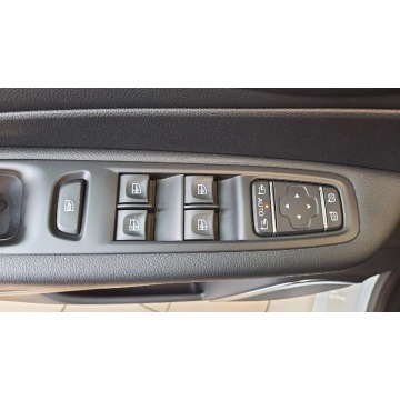 Renault Captur  SUV 2017,  0.9 benzyna - Na sprzedaż za 51 500 zł - Kraków - zdjęcie 12
