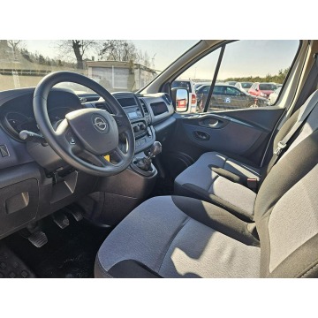 Opel Vivaro 2015,  1.6 diesel - Na sprzedaż za 36 777 zł - Kutno - zdjęcie 12