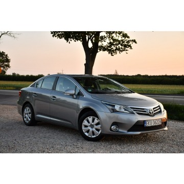 Toyota Avensis  Sedan/Limuzyna 2013,  1.8 benzyna - Na sprzedaż za 39 999 zł - Nowe Sójki - zdjęcie 8