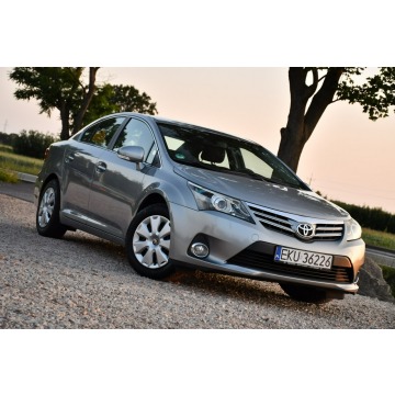 Toyota Avensis  Sedan/Limuzyna 2013,  1.8 benzyna - Na sprzedaż za 39 999 zł - Nowe Sójki - zdjęcie 9