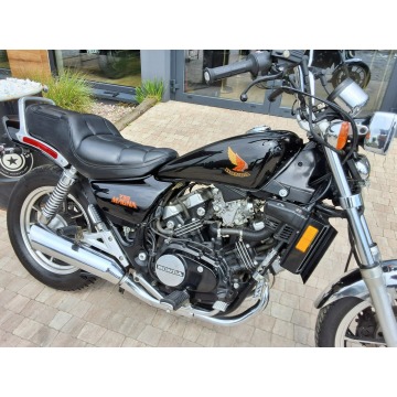 HONDA VF500 C  motocykl wygląda ślicznie, Tec... - Motocykle cruiser - Bicz - zdjęcie 3