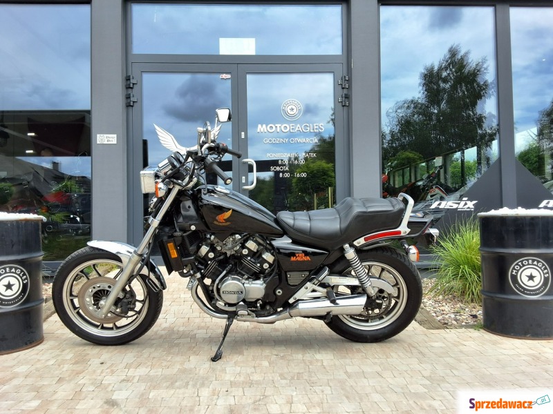 HONDA VF500 C  motocykl wygląda ślicznie, Tec... - Motocykle cruiser - Bicz
