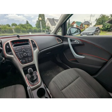Opel Astra  Liftback 2012,  1.6 benzyna - Na sprzedaż za 24 900 zł - Biała - zdjęcie 12