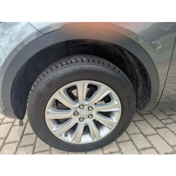 Land Rover Discovery Sport  SUV 2016,  2.0 diesel, automat - Na sprzedaż za 73 900 zł - Biała - zdjęcie 5