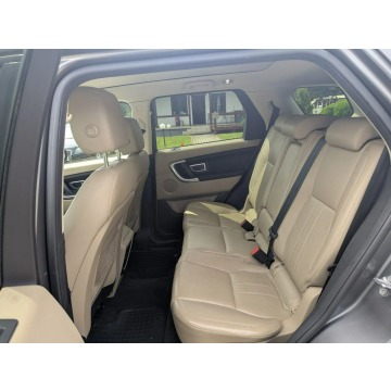Land Rover Discovery Sport  SUV 2016,  2.0 diesel, automat - Na sprzedaż za 73 900 zł - Biała - zdjęcie 9