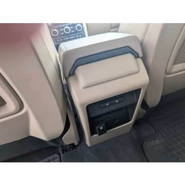 Land Rover Discovery Sport  SUV 2016,  2.0 diesel, automat - Na sprzedaż za 73 900 zł - Biała - zdjęcie 10