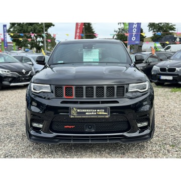 Jeep Grand Cherokee  SUV 2019,  6.4 benzyna+LPG, automat - Na sprzedaż za 239 900 zł - Reda - zdjęcie 2