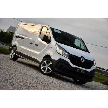 Renault Trafic 2017,  1.6 diesel - Na sprzedaż za 40 000 zł - Nowe Sójki - zdjęcie 11