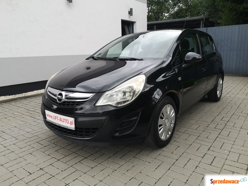 Opel Corsa 2013,  1.2 benzyna - Na sprzedaż za 21 900 zł - Strzegom
