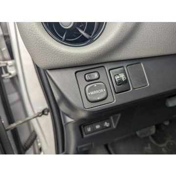 Toyota Yaris  Hatchback 2019,  1.5 benzyna, automat - Na sprzedaż za 54 300 zł - Biała - zdjęcie 9
