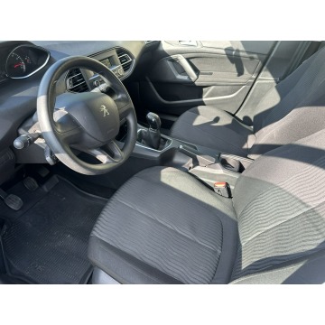 Peugeot 308  Hatchback 2016,  1.2 benzyna - Na sprzedaż za 21 300 zł - Wejherowo - zdjęcie 8