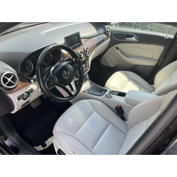 Mercedes - Benz B-klasa  Hatchback 2013,  1.8 diesel, automat - Na sprzedaż za 17 900 zł - Zagórów - zdjęcie 6