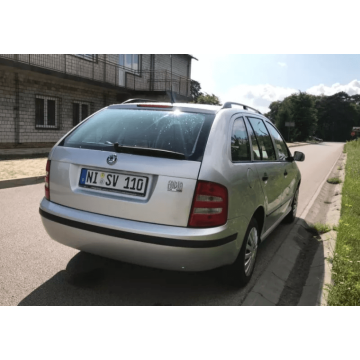 Skoda Fabia  Kombi 2004,  1.4 benzyna - Na sprzedaż za 8 800,00 zł - Łask - zdjęcie 3