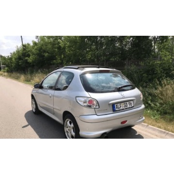 Peugeot 206 2004 benzyna - Na sprzedaż za 6 900,00 zł - Łask - zdjęcie 3