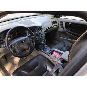 Volvo XC70 2001 benzyna - Na sprzedaż za 13 900 zł - Łask - zdjęcie 4