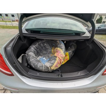 Mercedes - Benz E-klasa  Sedan/Limuzyna 2020,  2.0 diesel, automat - Na sprzedaż za 129 000 zł - Biała - zdjęcie 9