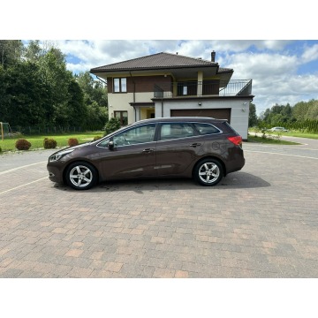 Kia Ceed 2013,  1.6 diesel, automat - Na sprzedaż za 32 800 zł - Lipówki - zdjęcie 4