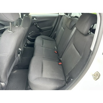 Peugeot 208  Hatchback 2016,  1.0 benzyna - Na sprzedaż za 18 800 zł - Wejherowo - zdjęcie 11