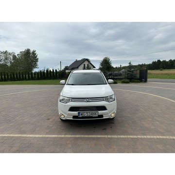 Mitsubishi Outlander  SUV 2014,  2.0 hybryda, automat - Na sprzedaż za 42 800 zł - Lipówki - zdjęcie 2