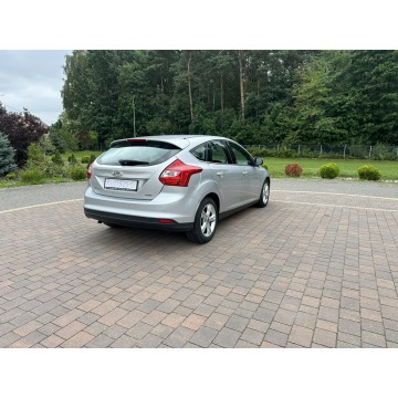 Ford Focus  Hatchback 2012,  1.0 benzyna - Na sprzedaż za 19 700 zł - Lipówki - zdjęcie 7