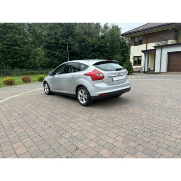 Ford Focus  Hatchback 2012,  1.0 benzyna - Na sprzedaż za 19 700 zł - Lipówki - zdjęcie 5