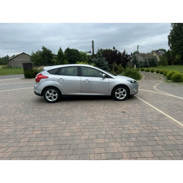 Ford Focus  Hatchback 2012,  1.0 benzyna - Na sprzedaż za 19 700 zł - Lipówki - zdjęcie 8