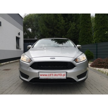 Ford Focus 2015,  1.6 benzyna - Na sprzedaż za 29 900 zł - Strzegom - zdjęcie 2