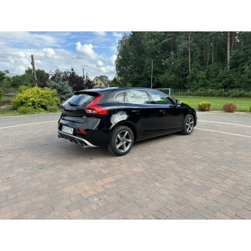Volvo V40  Hatchback 2015,  2.0 diesel - Na sprzedaż za 28 800 zł - Lipówki - zdjęcie 4