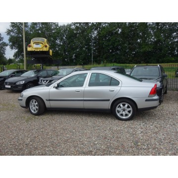 Volvo S60  Sedan/Limuzyna 2002,  2.4 benzyna, automat - Na sprzedaż za 8 500,00 zł - Słupsk - zdjęcie 4