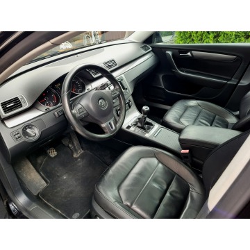 Volkswagen Passat 2011,  2.0 diesel - Na sprzedaż za 31 500 zł - Jatutów - zdjęcie 9
