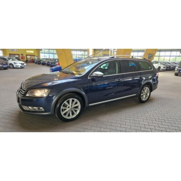 Volkswagen Passat 2012,  2.0 diesel, automat - Na sprzedaż za 35 900 zł - Mysłowice - zdjęcie 4