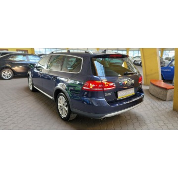Volkswagen Passat 2012,  2.0 diesel, automat - Na sprzedaż za 35 900 zł - Mysłowice - zdjęcie 7
