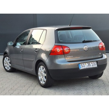 Volkswagen Golf  Hatchback 2008,  1.6 benzyna - Na sprzedaż za 21 900 zł - Olsztyn - zdjęcie 4