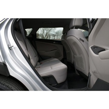 Hyundai Tucson  Terenowy 2017,  2.0 benzyna, automat - Na sprzedaż za 64 900 zł - Warszawa - zdjęcie 7