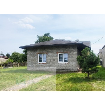Sprzedam dom Radomsko - ,  pow.  128 m2,  działka:   920 m2 - zdjęcie 2