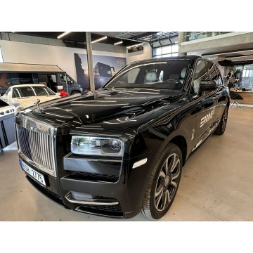 Rolls-Royce   SUV 2020,  6.8 benzyna, automat - Na sprzedaż za 1 783 500 zł - Baniocha - zdjęcie 2