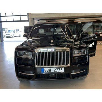 Rolls-Royce   SUV 2020,  6.8 benzyna, automat - Na sprzedaż za 1 783 500 zł - Baniocha - zdjęcie 5