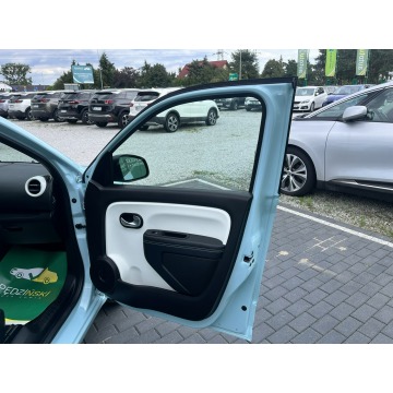 Renault Twingo  Hatchback 2020,  0.9 benzyna - Na sprzedaż za 38 900 zł - Wągrowiec - zdjęcie 8