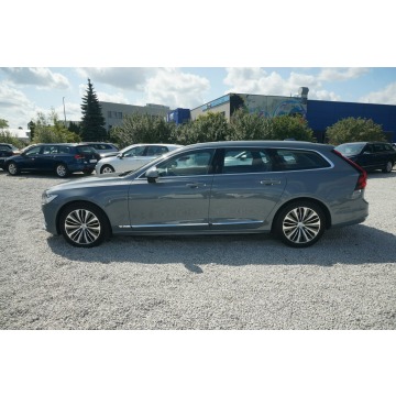 Volvo V90 2022,  2.0 diesel, automat - Na sprzedaż za 143 000 zł - Poznań - zdjęcie 9