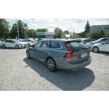 Volvo V90 2022,  2.0 diesel, automat - Na sprzedaż za 143 000 zł - Poznań - zdjęcie 8