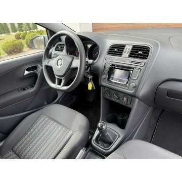 Volkswagen Polo  Hatchback 2017,  1.0 benzyna - Na sprzedaż za 27 900 zł - Konradów - zdjęcie 10