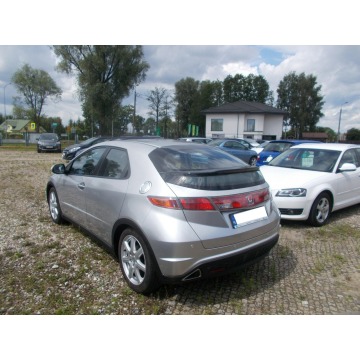 Honda Civic  Hatchback 2009,  1.8 benzyna - Na sprzedaż za 21 900 zł - Białystok - zdjęcie 3
